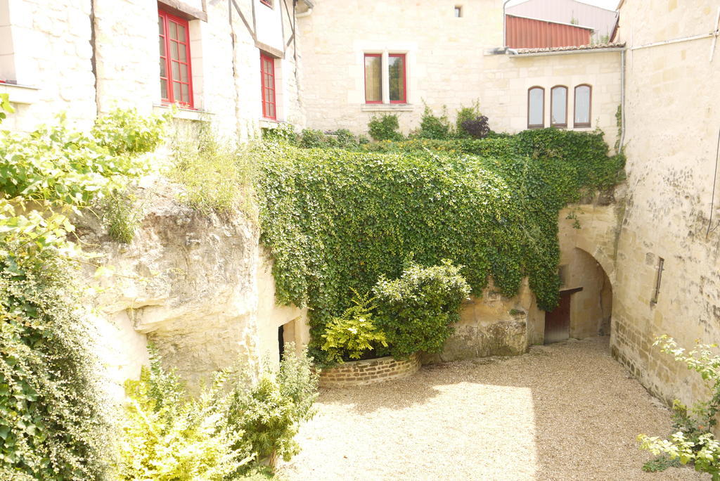 Hotel Troglodyte De La Fosse Meigné Exterior foto
