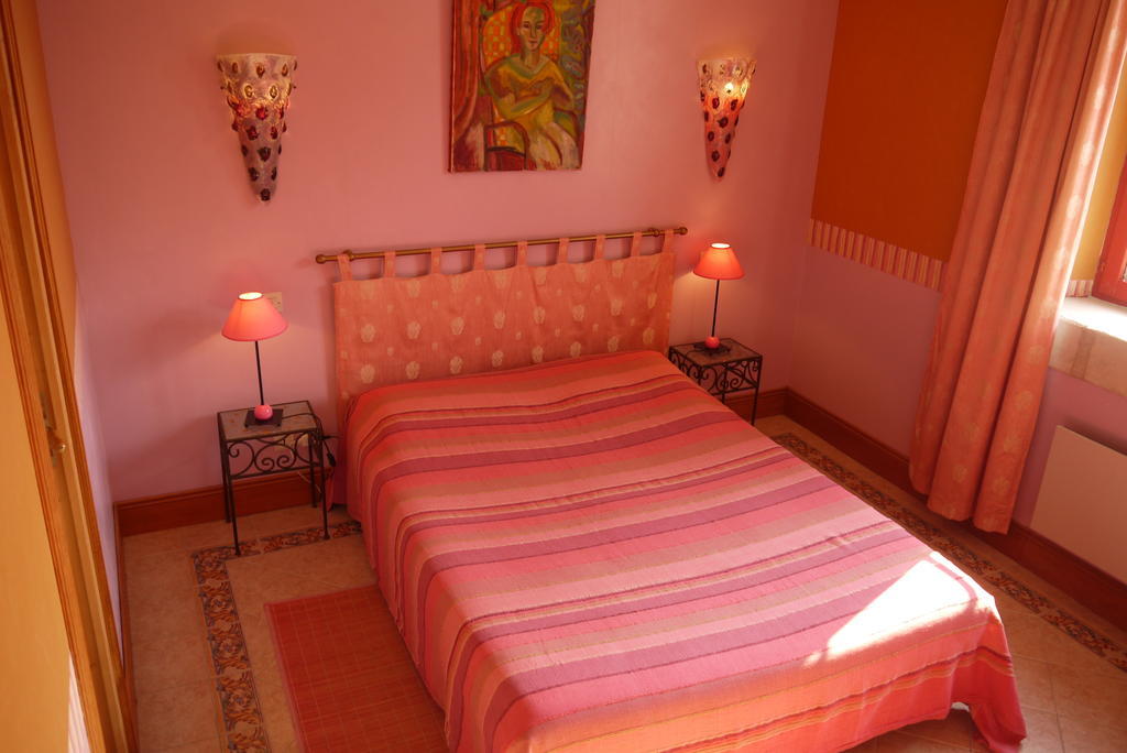 Hotel Troglodyte De La Fosse Meigné Zimmer foto